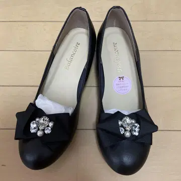 미사용 새상품 펌프스 검정 블랙 사이즈 23.5cm