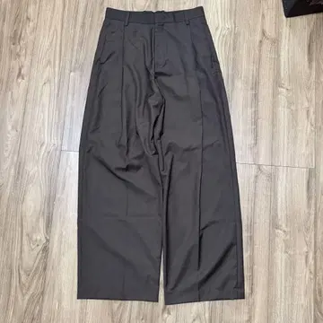 SIGNATURE One chin wide slacks 브라운 S 사이즈