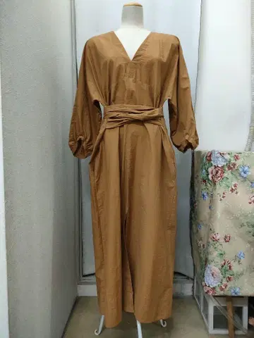 마레라 브라운 원피스