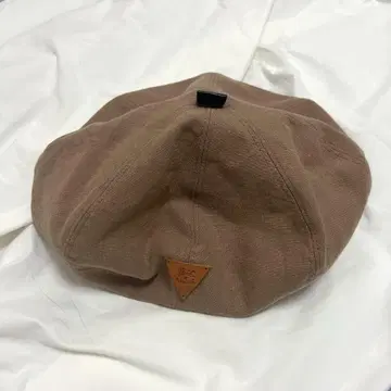 IL BISONTE 베이지 베레모