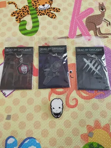 DEAD BY DAYLIGHT 아크릴 키링 3개 세트 덤 포함
