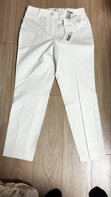 새상품 PLST 화이트 스타일 팬츠