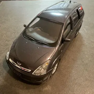 도요타 WISH Z 미니카 1/43 스케일 그레이