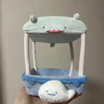 스미코구라시 나이트 파크 수주 장면 봉제 인형