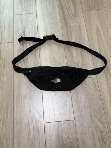 노스페이스 바디백 블랙