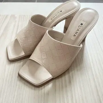 Diana 뮬 베이지 23-23.5cm