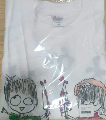 신성한 카마테 짱과 오모리 세이코를 상징하는 T XL