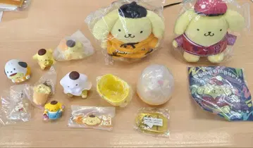 폼폼푸딩 봉제 인형 세트와 키링 메지루시 참