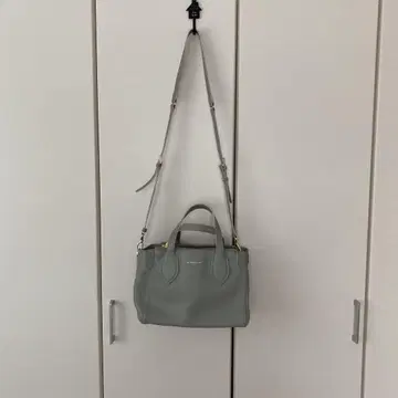 그레이 가죽 숄더백