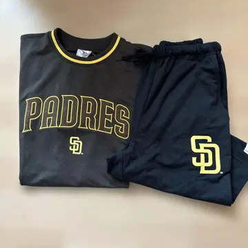 새상품 PADRES 패드레스 룸웨어 셋업 M 사이즈