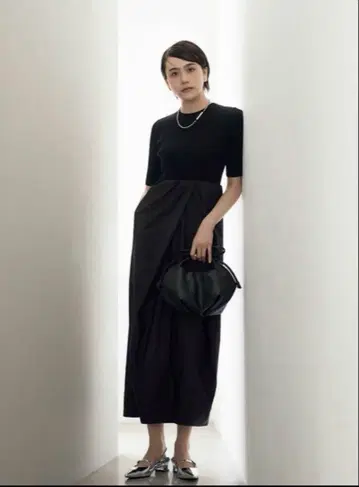 LOUNIE 루니 사토 카나코 콜라보 타프타 도킹 니트 원피스