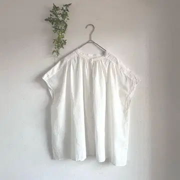 green label relaxing 새상품급 보일 코튼 개더 블라우스