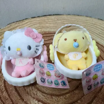 산리오 흔들흔들 베이비 키티 폼폼푸딩