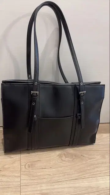 블랙 비즈니스 백 프론트 포켓 부착