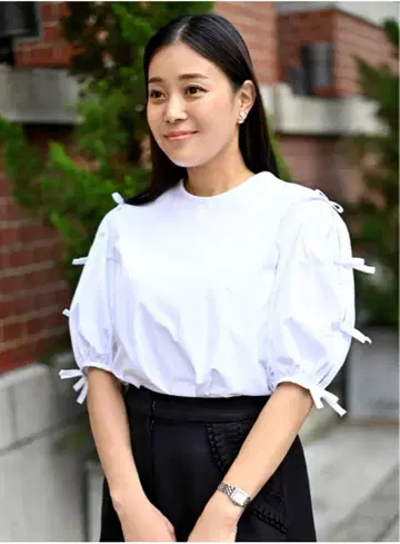 토레프루 플러스 원 소매 리본 블라우스 화이트