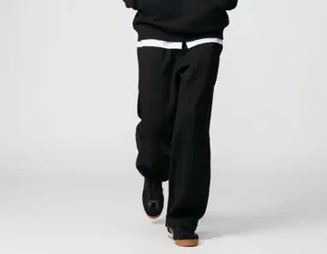 유니클로 C 유니섹스 맨투맨 와이드 팬츠 블랙