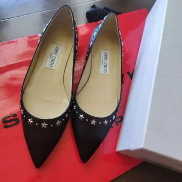 JIMMY CHOO 블랙 스타 스터드 펌프스 37 하프