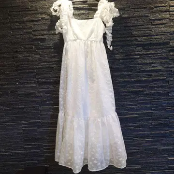 스나이델 어깨 리본 자카드 원피스 0 새상품급