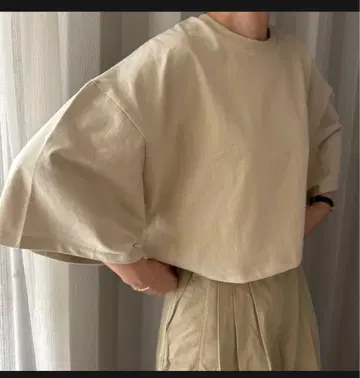 FLEN 크롭 티셔츠