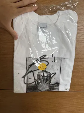 Creepy Nuts XL 화이트 티셔츠 타월
