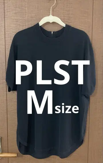 PLST 플라스테 백 지퍼 컷 티셔츠 블랙