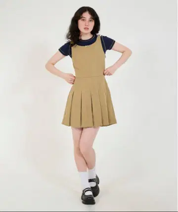 TINA: JOJUN 미니 길이 베이지 무지 원피스