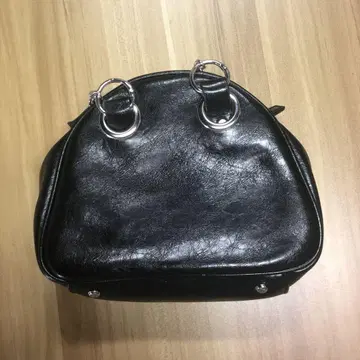 블랙 원형 안장 백