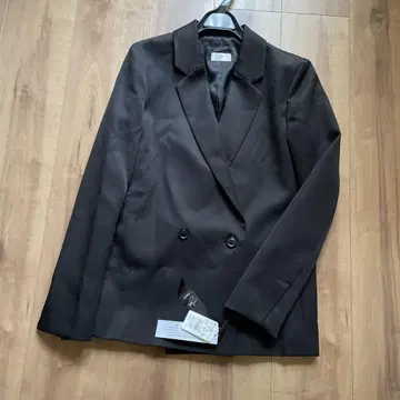 새상품 aga 정가 2만 4000엔 스콧 클럽 자켓 블랙