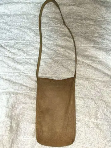 Hender Scheme 카우 숄더 스몰 사코슈