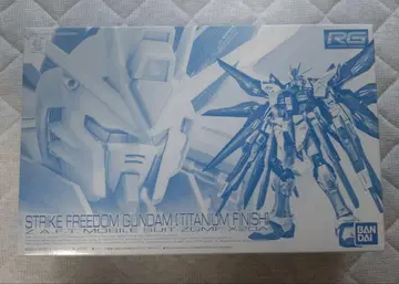 RG1/144 스트라이크 프리덤 건담 [티타늄 피니쉬]