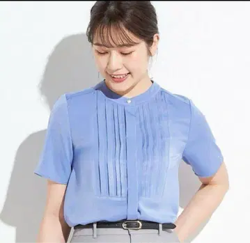 AOKI LES MUSE 접촉 냉감 펄 버튼 장식 턱 블라우스