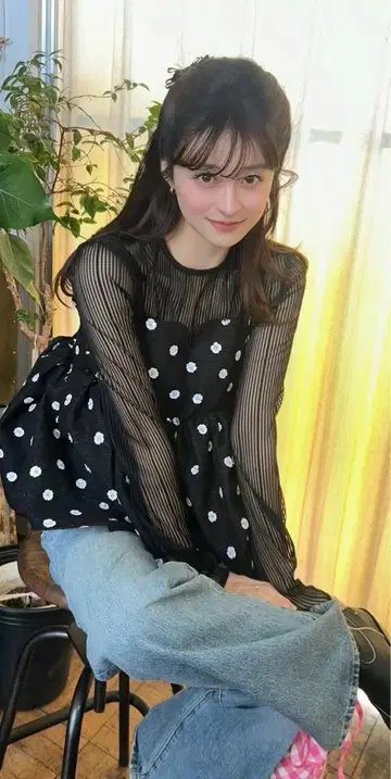 bibiy BIANCA BLOSSOM TOP 블랙