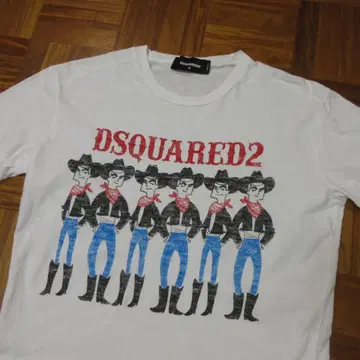 이탈리아제 DSQUARED2 티셔츠 표기 사이즈 M 정품