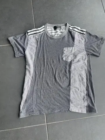 Used 보더 티셔츠