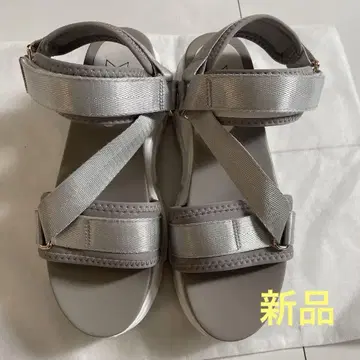 여성용 미사용 새상품 통굽 샌들