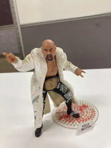 KEIJI MUTOH 피규어