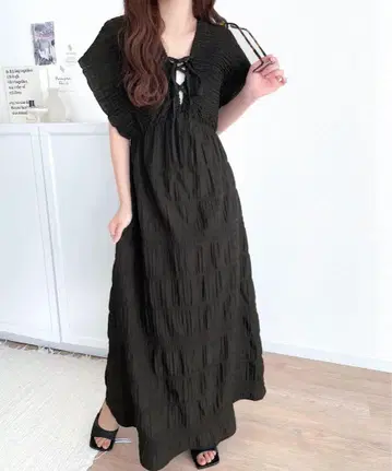 mily bilet 플리츠 개더 플레어 블랙 원피스