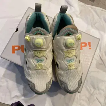 새상품 리복 Instapump Fury95 25.5cm 화이트 계열