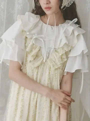 frill 티어드 블라우스 메리제니
