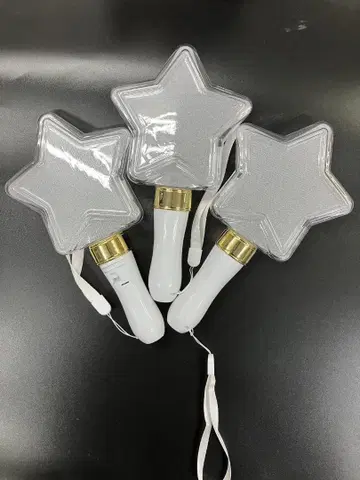 별 모양의 펜라이트 3개 세트