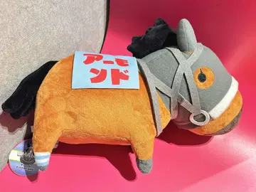 UMAbred BIG 봉제 인형 아몬드 아이