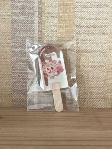 토비 유니, 토비 스테, 밤야마 얀미, 여름, 아이스 아크릴 키링