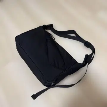 새상품 philme 블랙 바디백