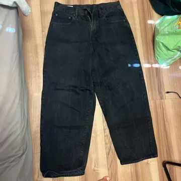 GAP 블랙 슈퍼 배기 데님 30인치