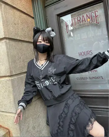 기부스 로즈 다크 나일론 풀오버 gibous