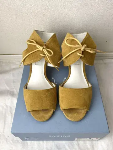 SAKIAS MARGUERITE Milieu 샌들