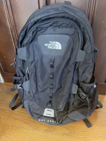 THE NORTH FACE HOT SHOT 블랙 백팩