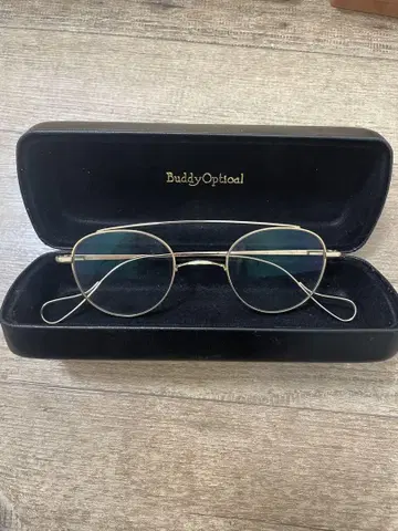 BuddyOptical 골드 오벌 안경