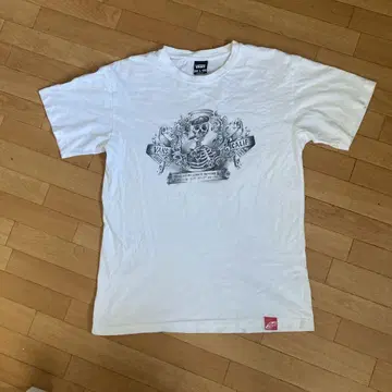 VANS 반스 스컬 티셔츠