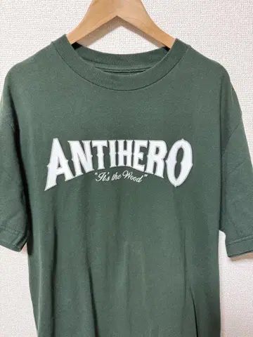 ANTI HERO 티셔츠 M 사이즈 그린